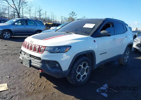 2022 Jeep Compass Trailhawk 4X4 from USA, damaged, VIN 3C4NJDDB7NT156858